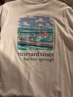 Vineyard Vines – White long sleeve tee shirt, NWOT, Harbor Springs MI, Sz S